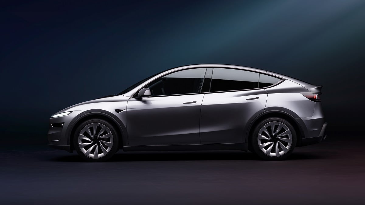 Tesla Model Y with unpainted alloy rims